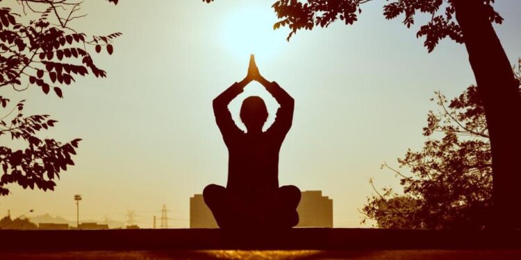 5 Reasons You Need To Start Meditating ASAP